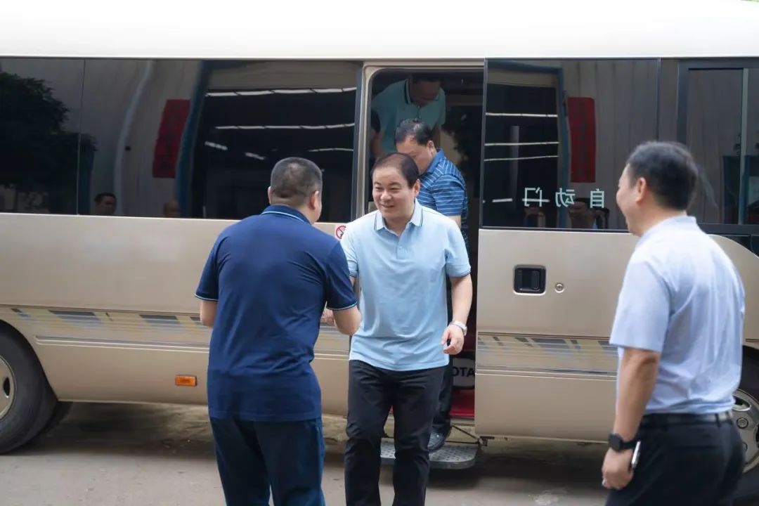 衡陽市委副書記、市長(zhǎng)朱健一行赴朝陽集團(tuán)進(jìn)行考察